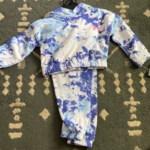 Under Armour girls outfit